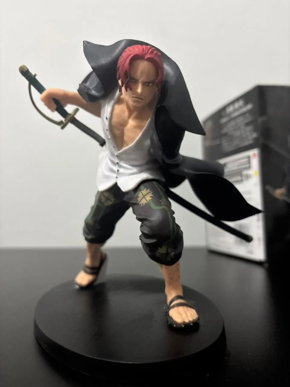 Banpresto One Piece Shanks Action Figure/Estatua - Foto 2