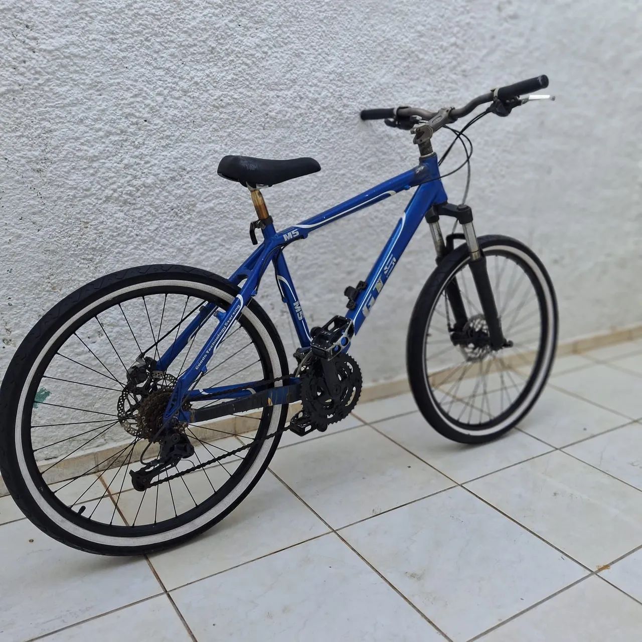 GTS M5 Azul e Branco - Foto 4