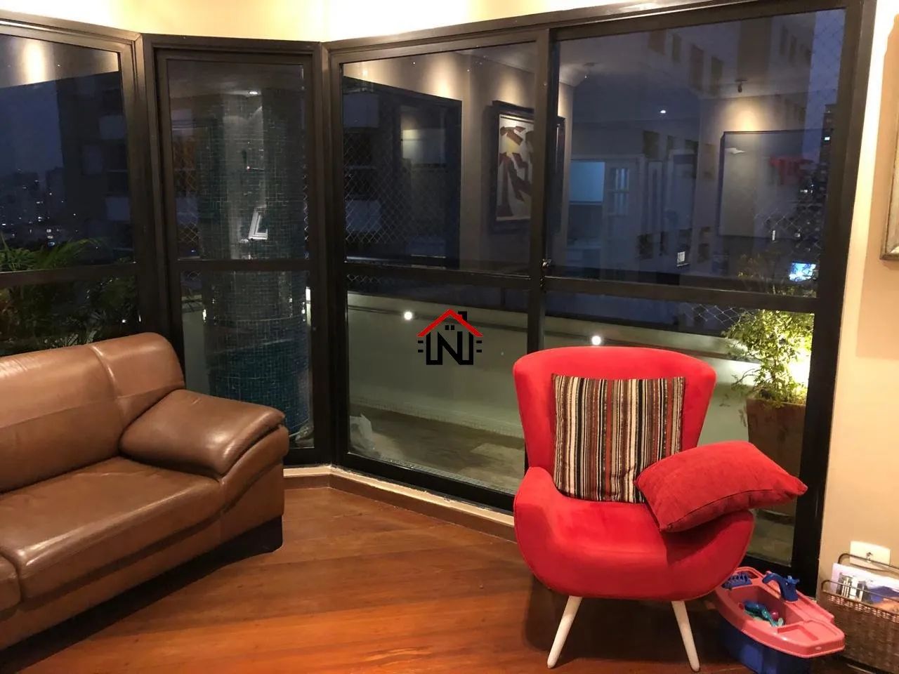 Apartamento reformado 116m², 3 dormitórios com suíte, home office e 2 vagas - Foto 2