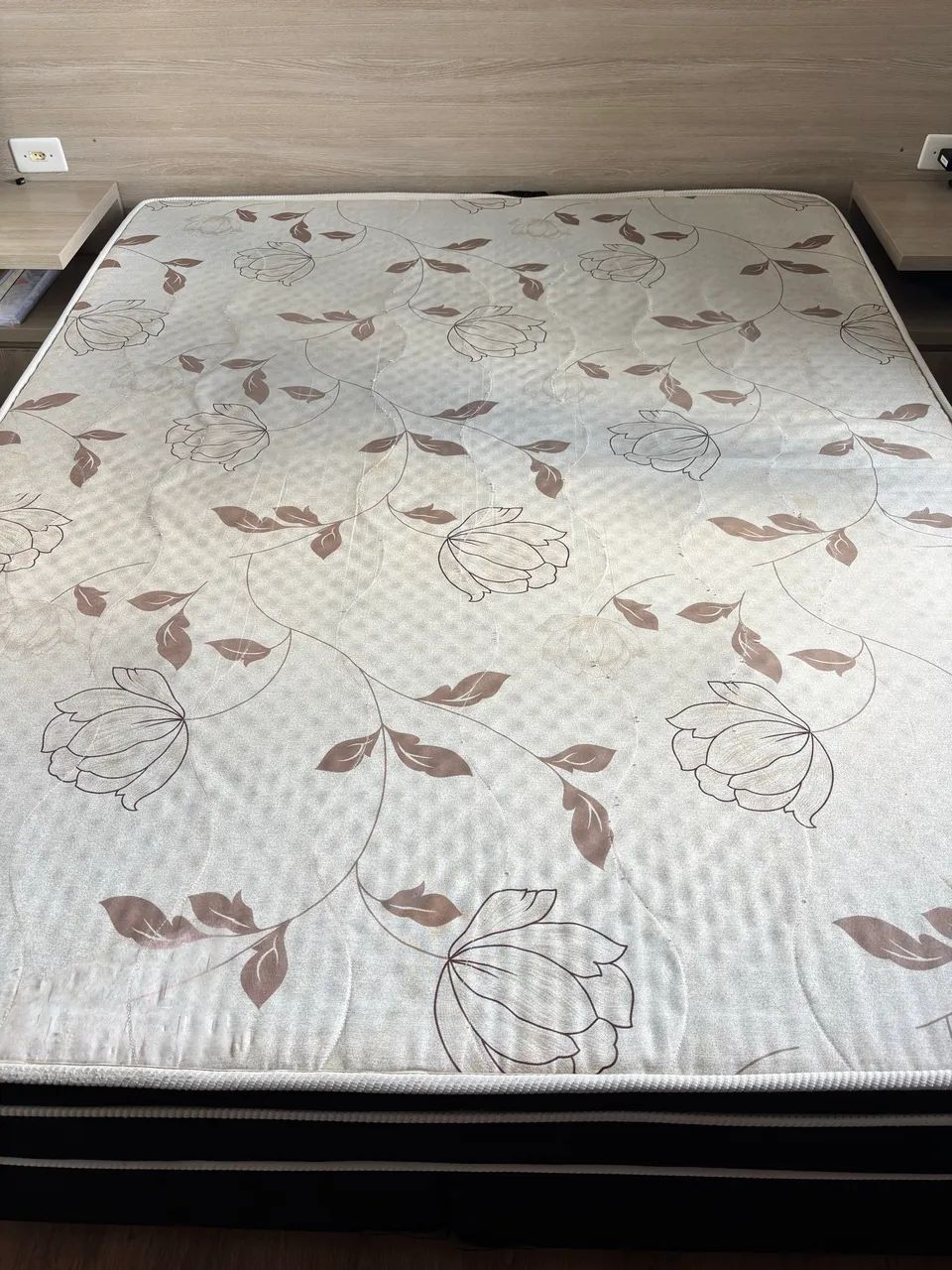 Cama Box Queen + Colchão com sistema de massagem - Foto 5