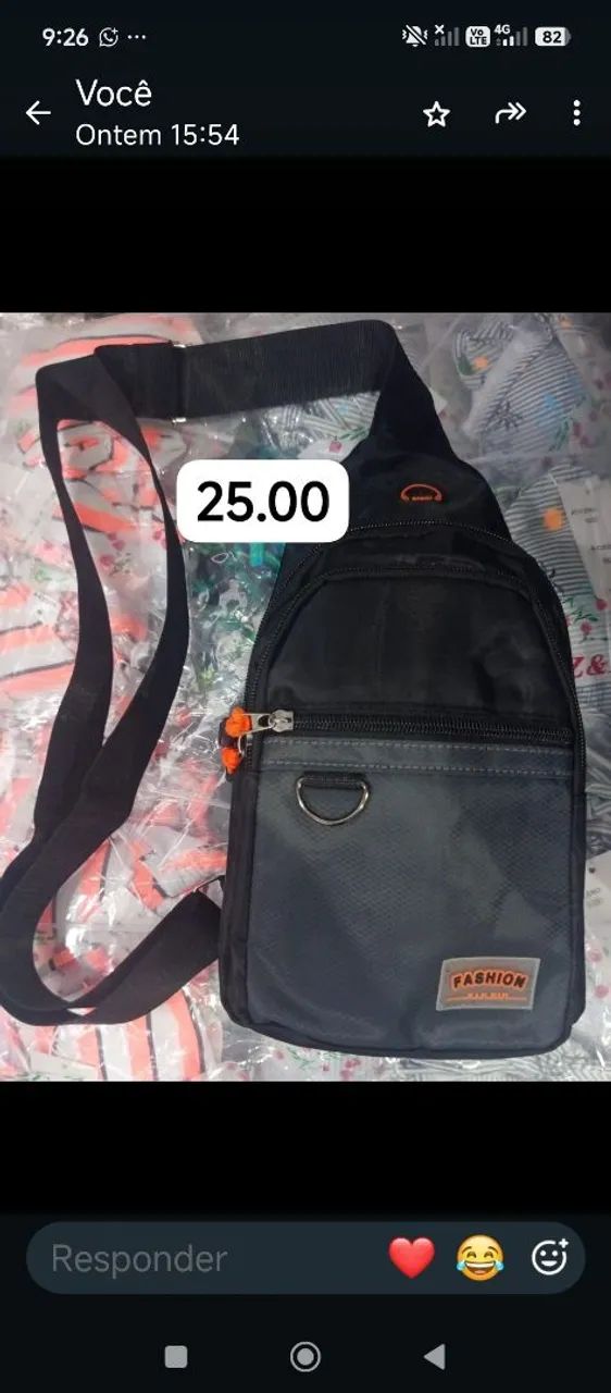 Bolsa compacta de lado na frente costa