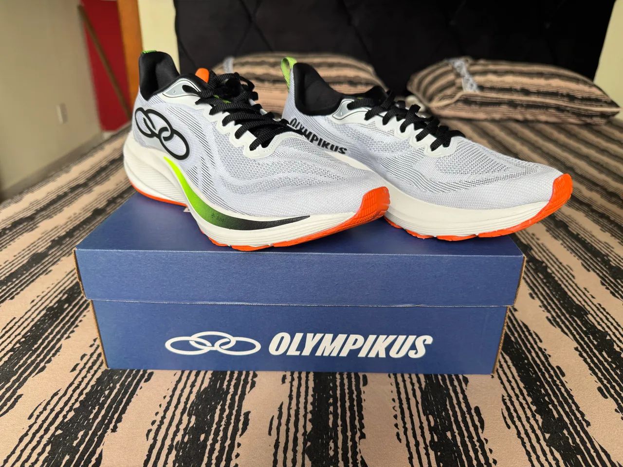 TÊNIS OLIMPIKUS ORIGINAL, NA CAIXA , NUNCA USADO  - Foto 4