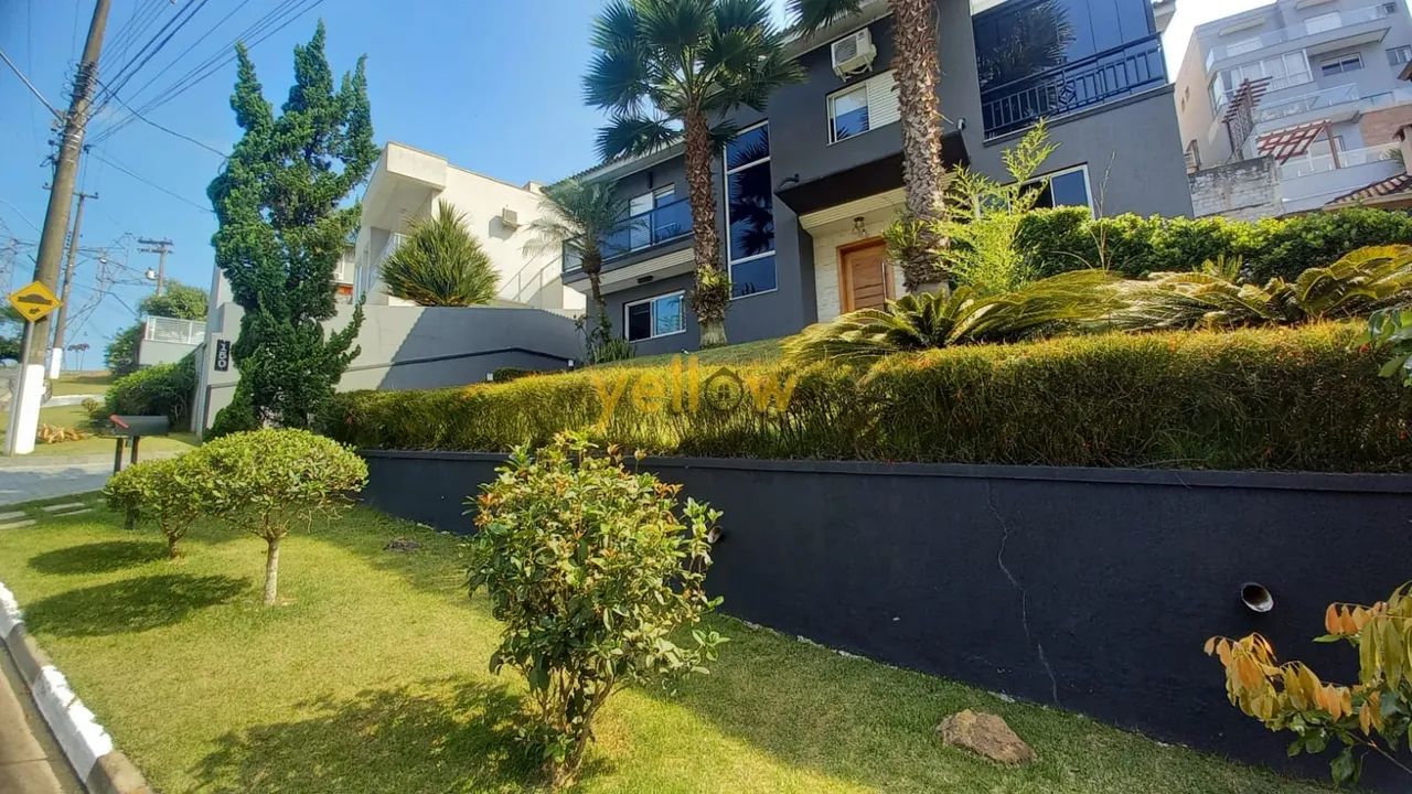 Casa em Condomínio em Arujá com 3 Dormitórios e Suíte - Foto 3