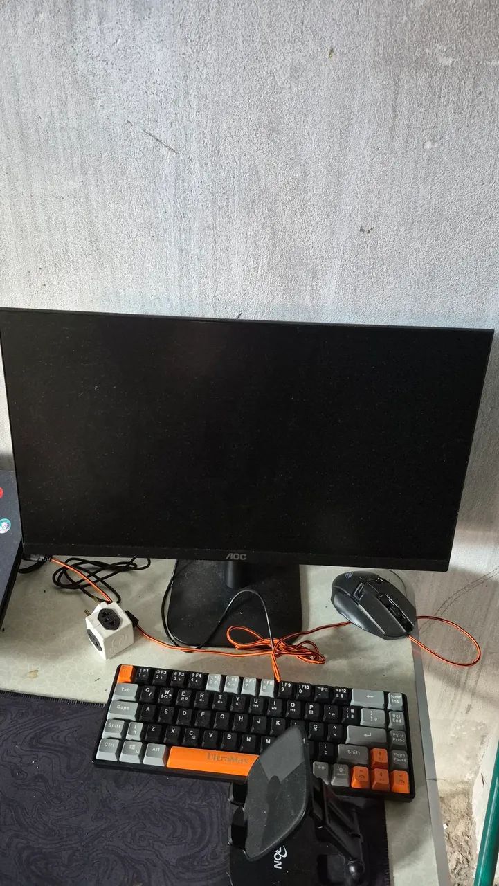 MONITOR AOC 