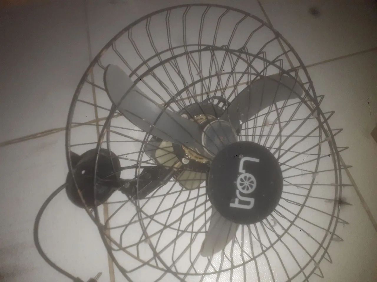 Ventilador empresarial e industrial.