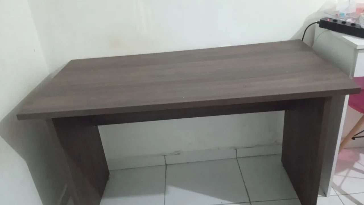 Mesinha de computador com cadeira  - Foto 3