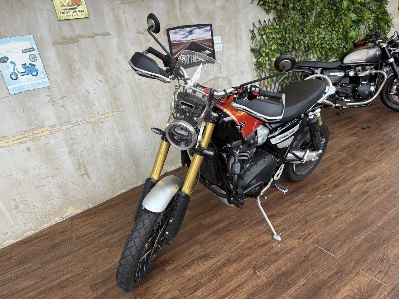 Triumph Scrambler 1200 xe 2024 - Foto 3