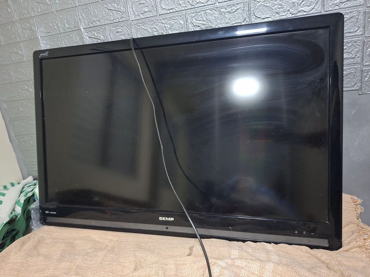 Tv Semp 42 polegadas - Foto 2