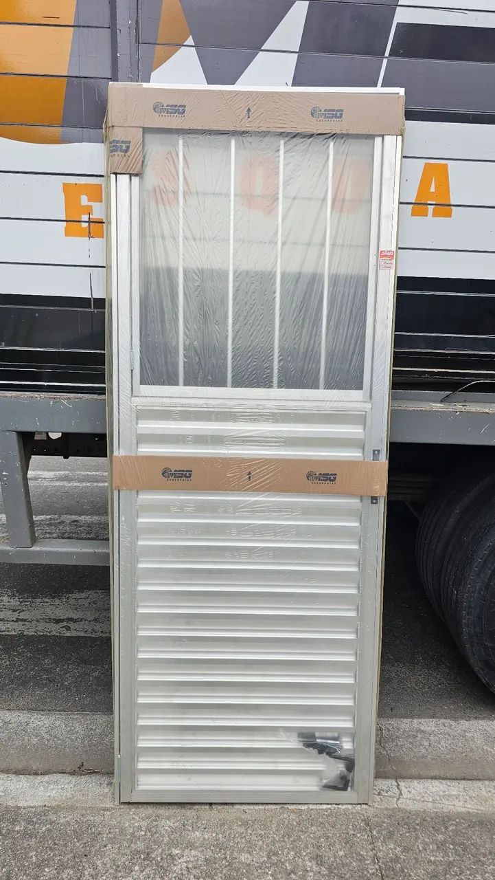 Porta de Alumínio mista veneziana 210x80 com vidros completa 