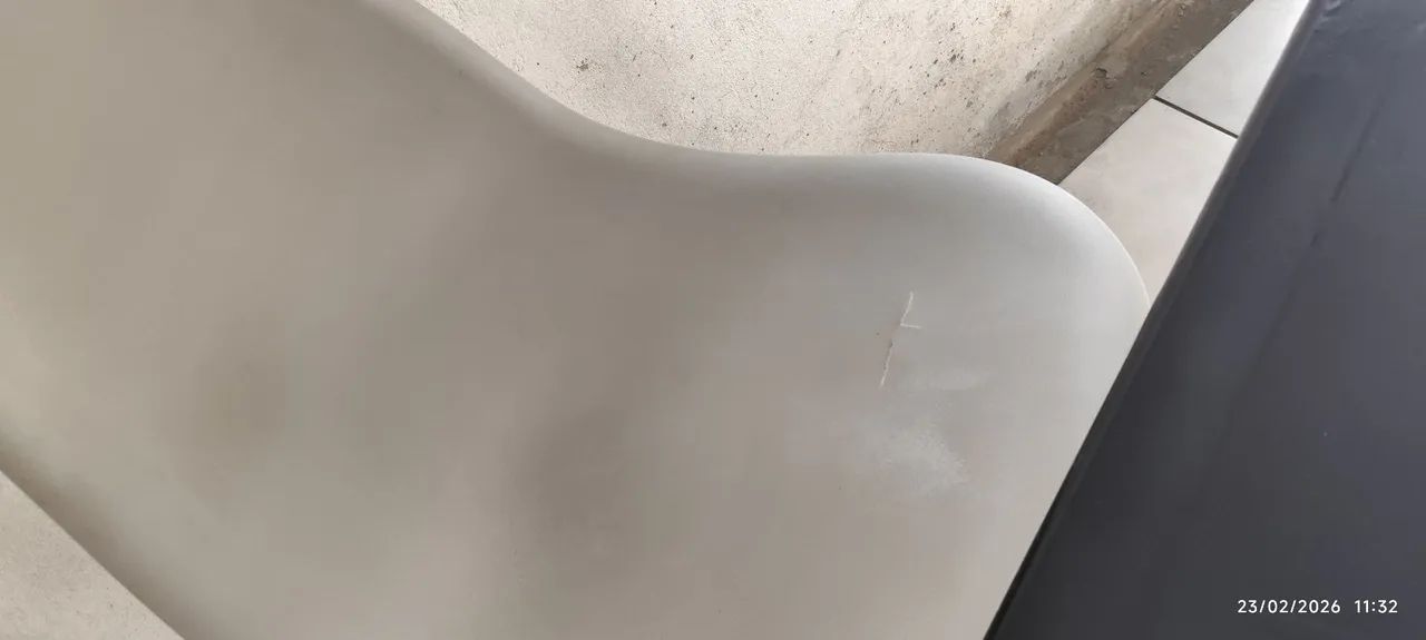 Vendo mesinha com banqueta  - Foto 4