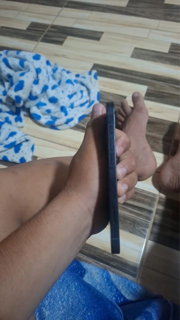 iPhone 16e - Foto 2