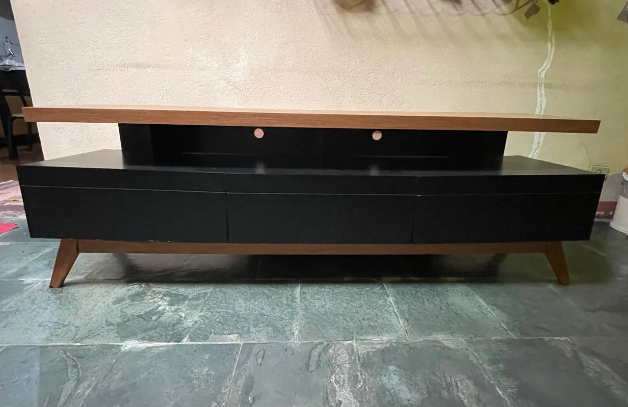 Rack moderno para sala de estar com gavetas