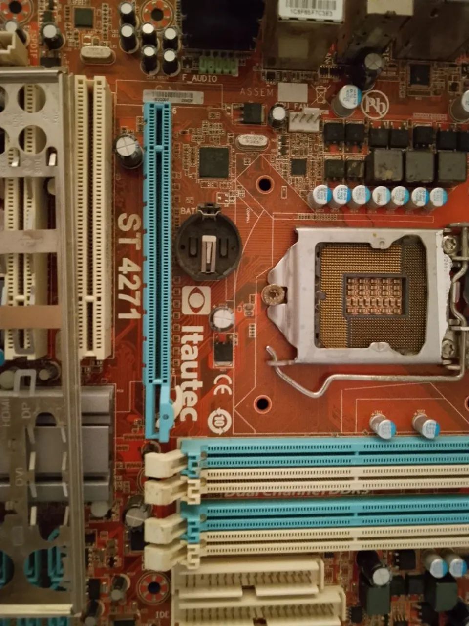 Placa Mãe LGA1156 Itautec ST4271 com espelho - Foto 2