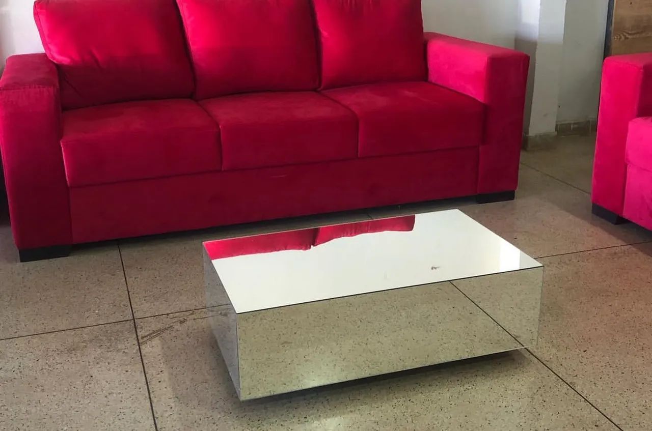 Mesa de centro espelhada 