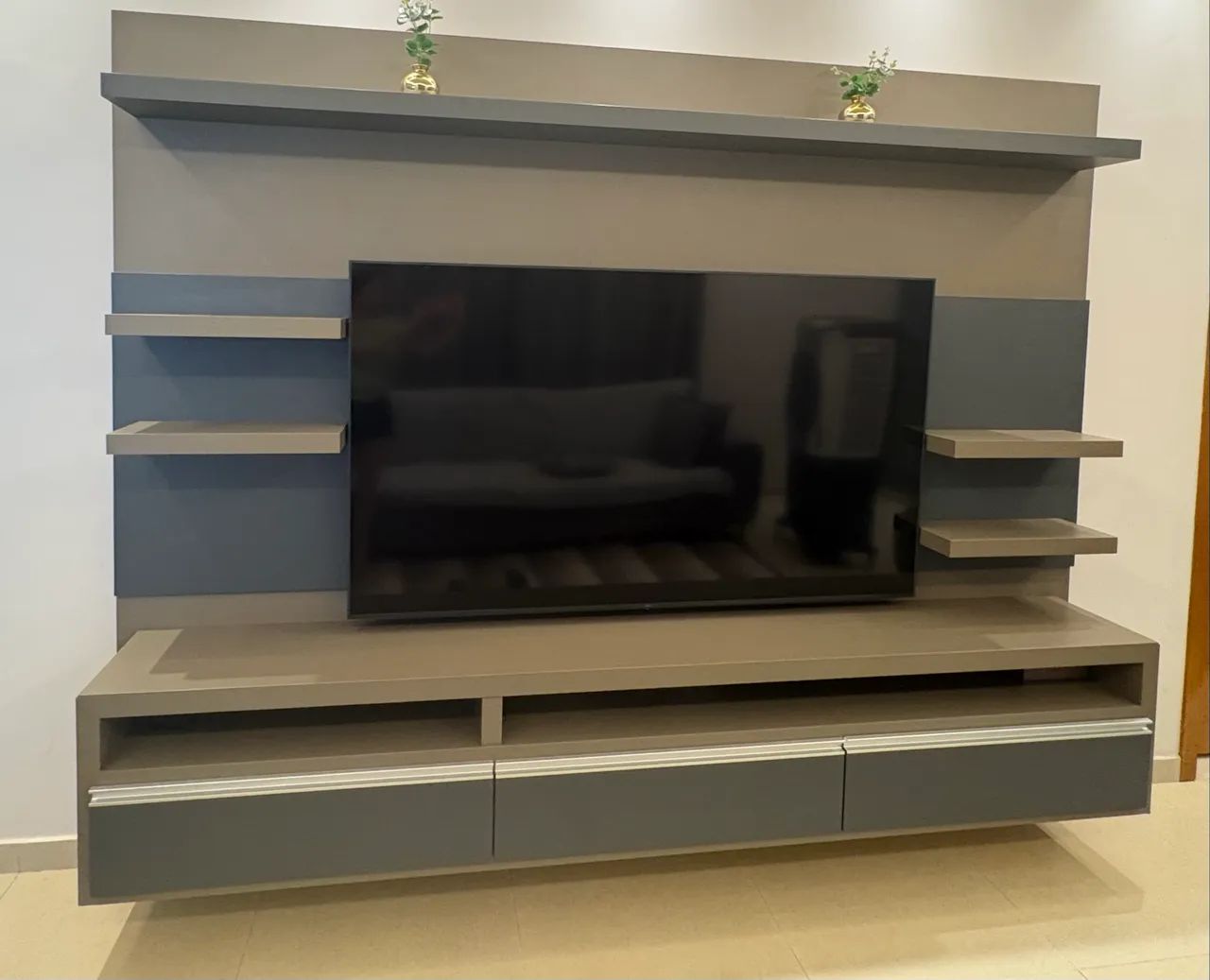 Vendo painel feito em marcenaria  - Foto 3