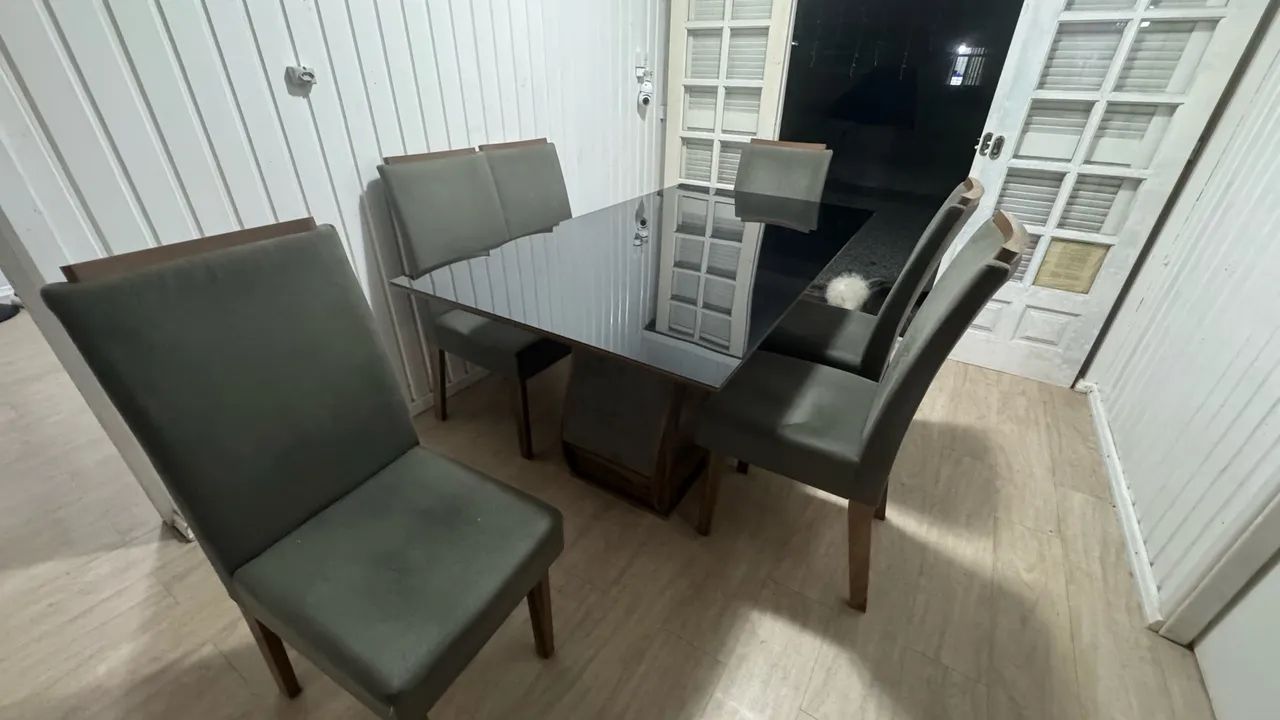 Vendo mesa 6 cadeiras  - Foto 2