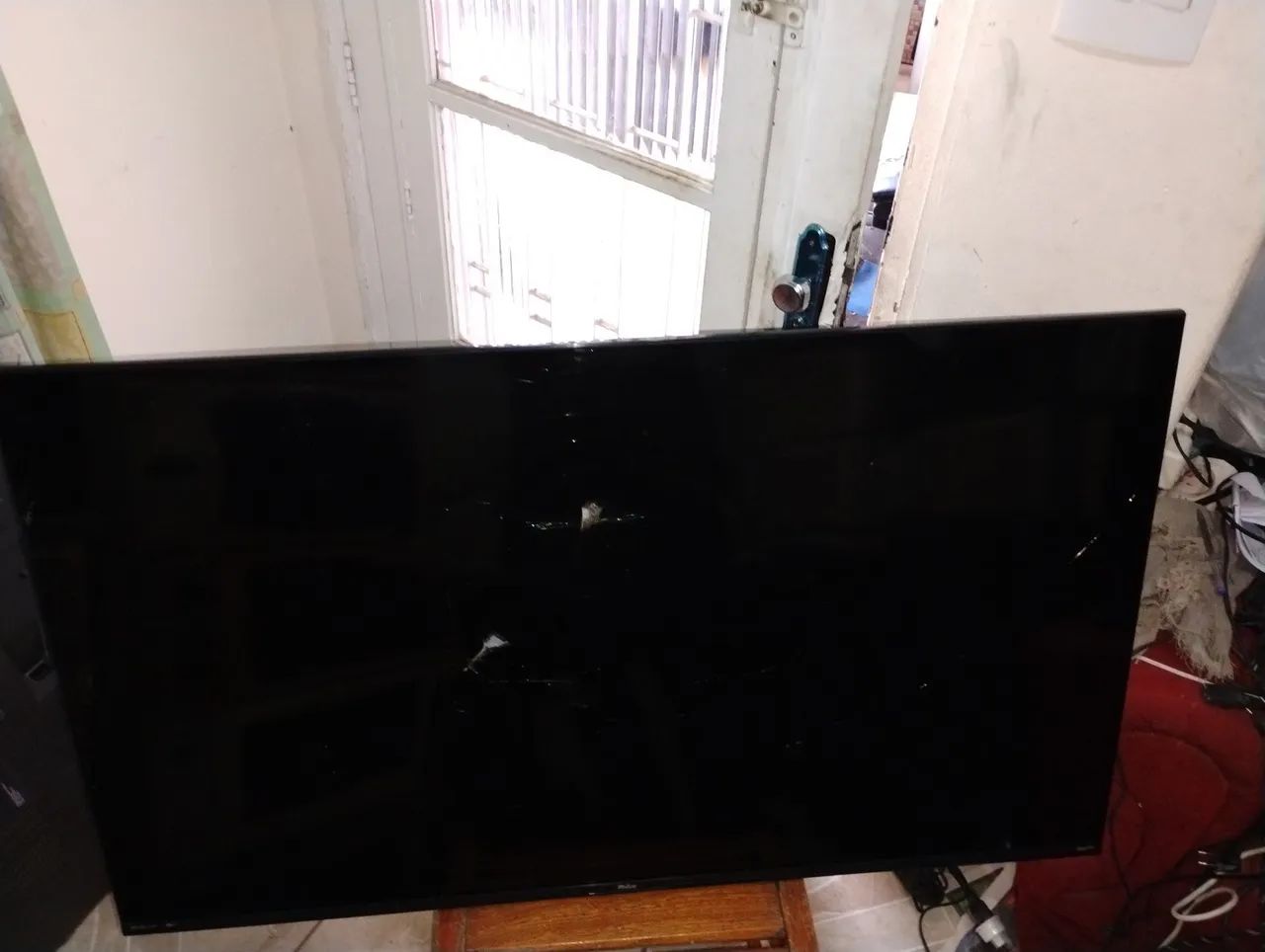 TV LED SMart Philco 50 Polegadas Modelo PTV50C70R2CBBL 4K Defeito Tela Quebrada - Foto 5