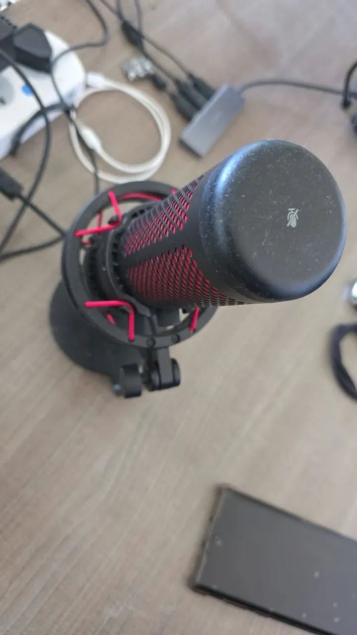 Microfone HyperX QuadCast - Excelente qualidade - Foto 2