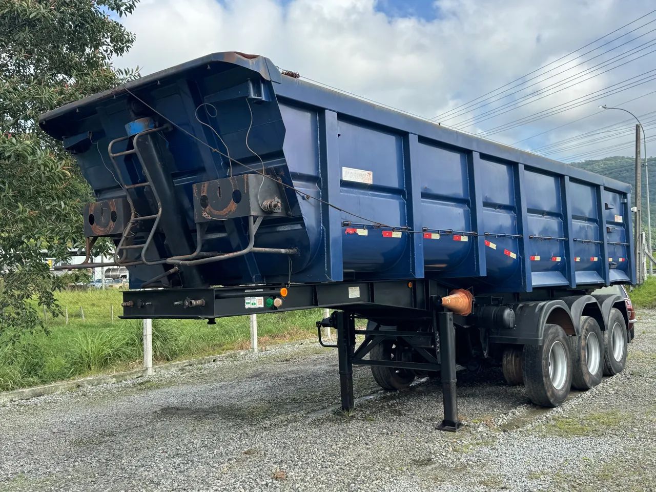 Carreta Basculante Caçamba 30m3 sem Pneus  - Foto 3