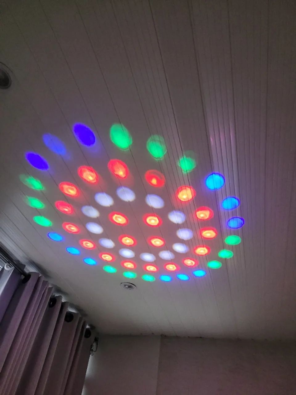 Canhão de luz multicolorido  - Foto 2