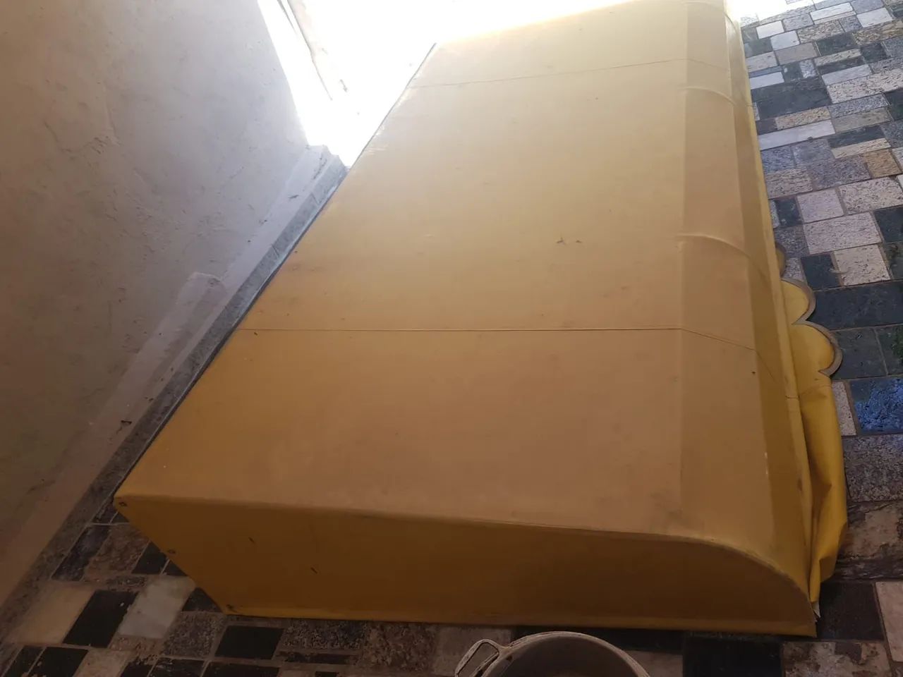Awning in good condition