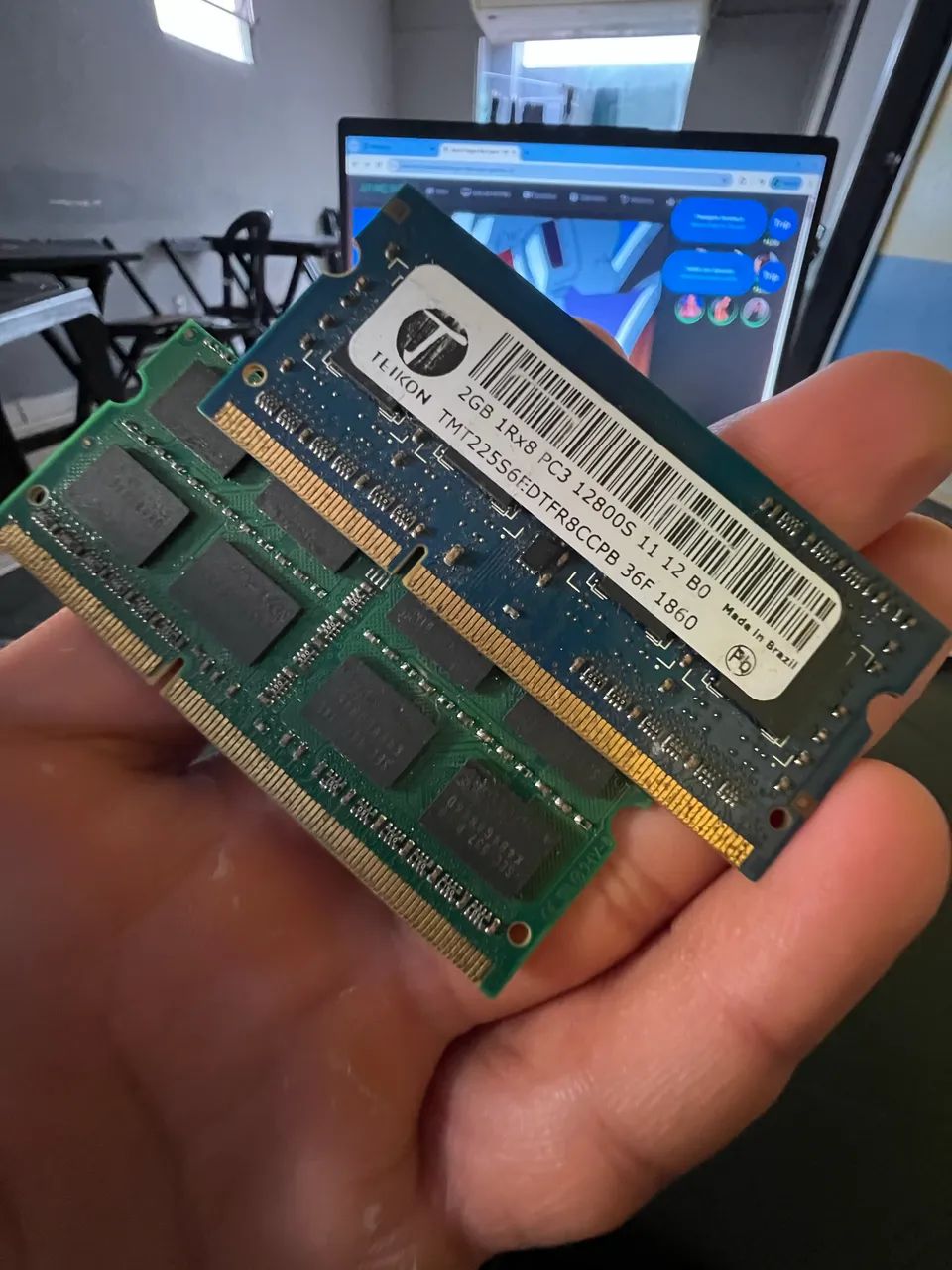 Memória RAM de 8gb é de 2gb - Foto 2