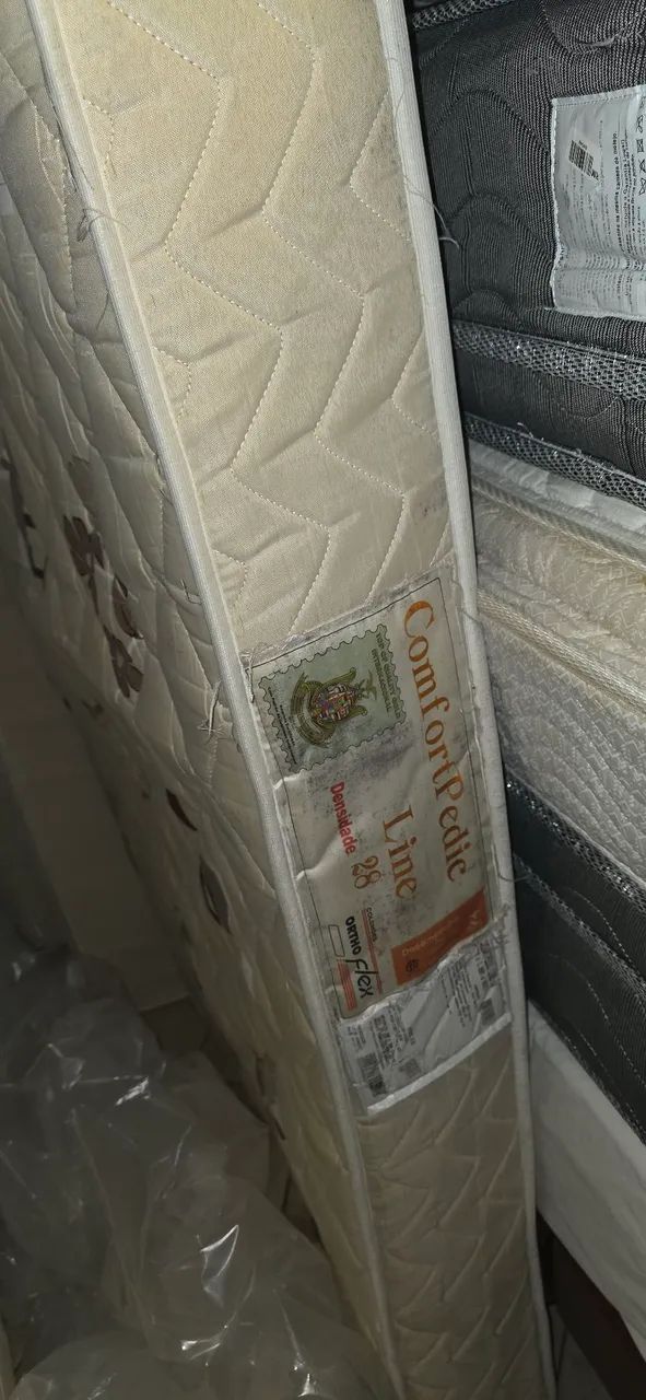 Colchões Queen e solteiro 