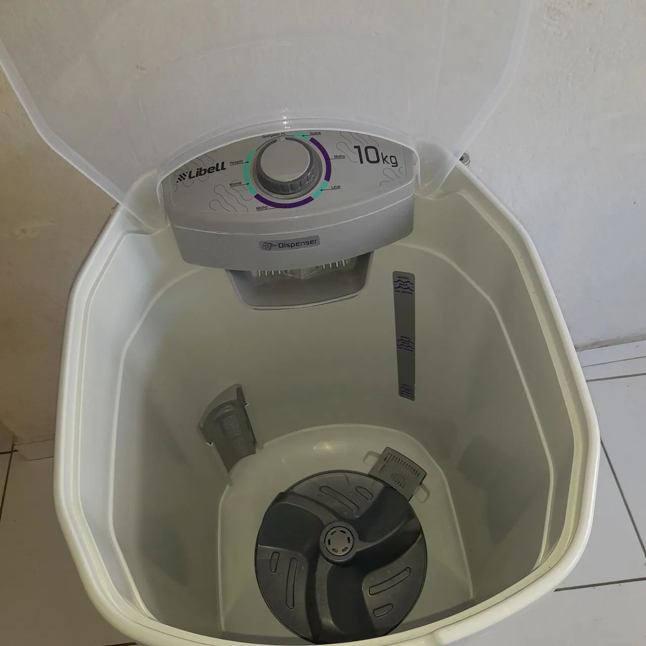 Vendo por motivo de viagem 