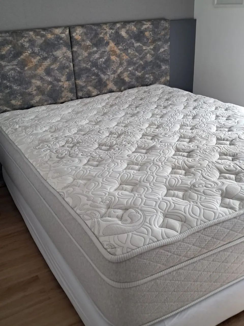 Cama box queen Maxflex perfeita!