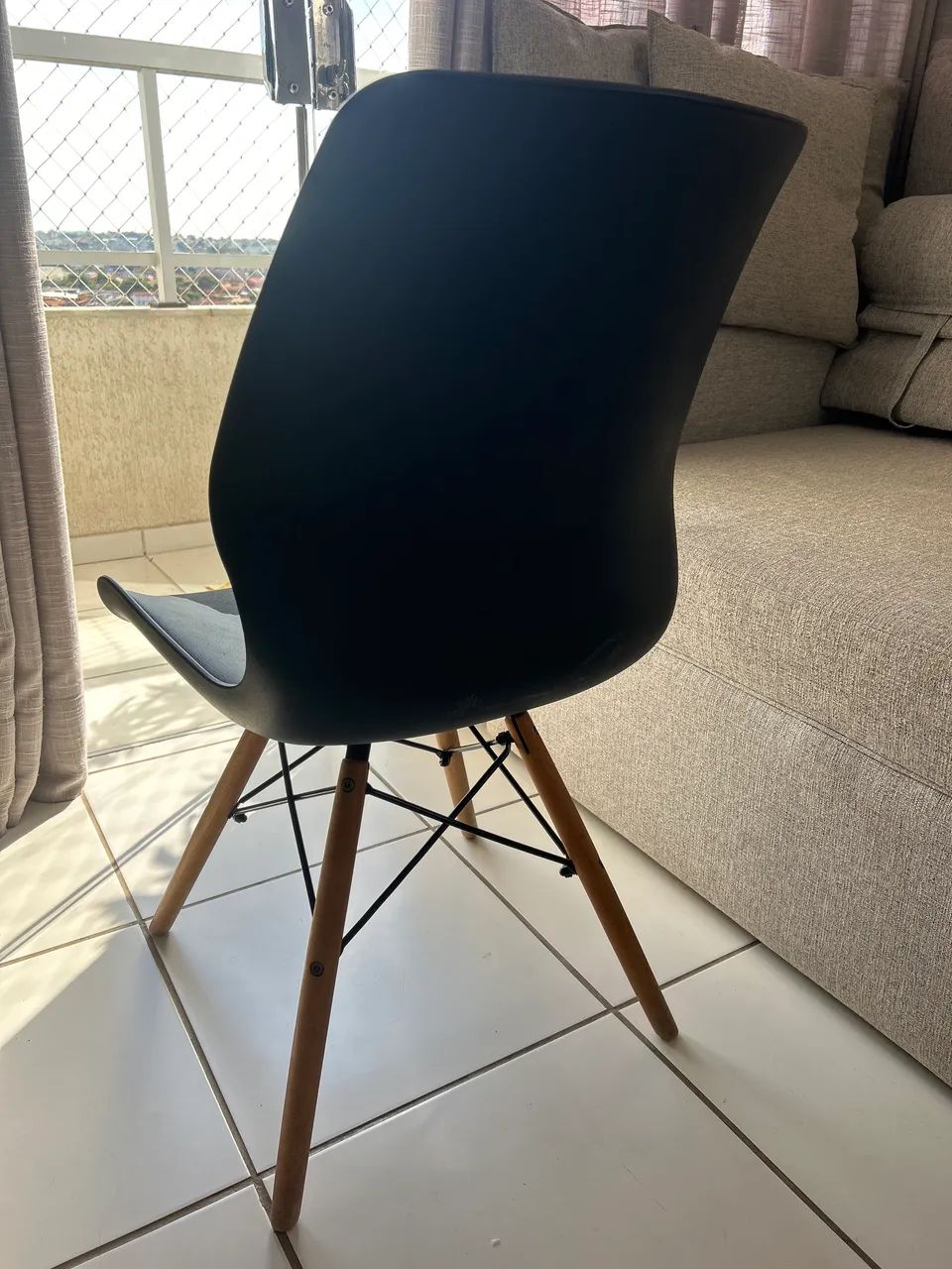 Kit 4 Cadeiras Charles Eames para reformar o estofado - Foto 3