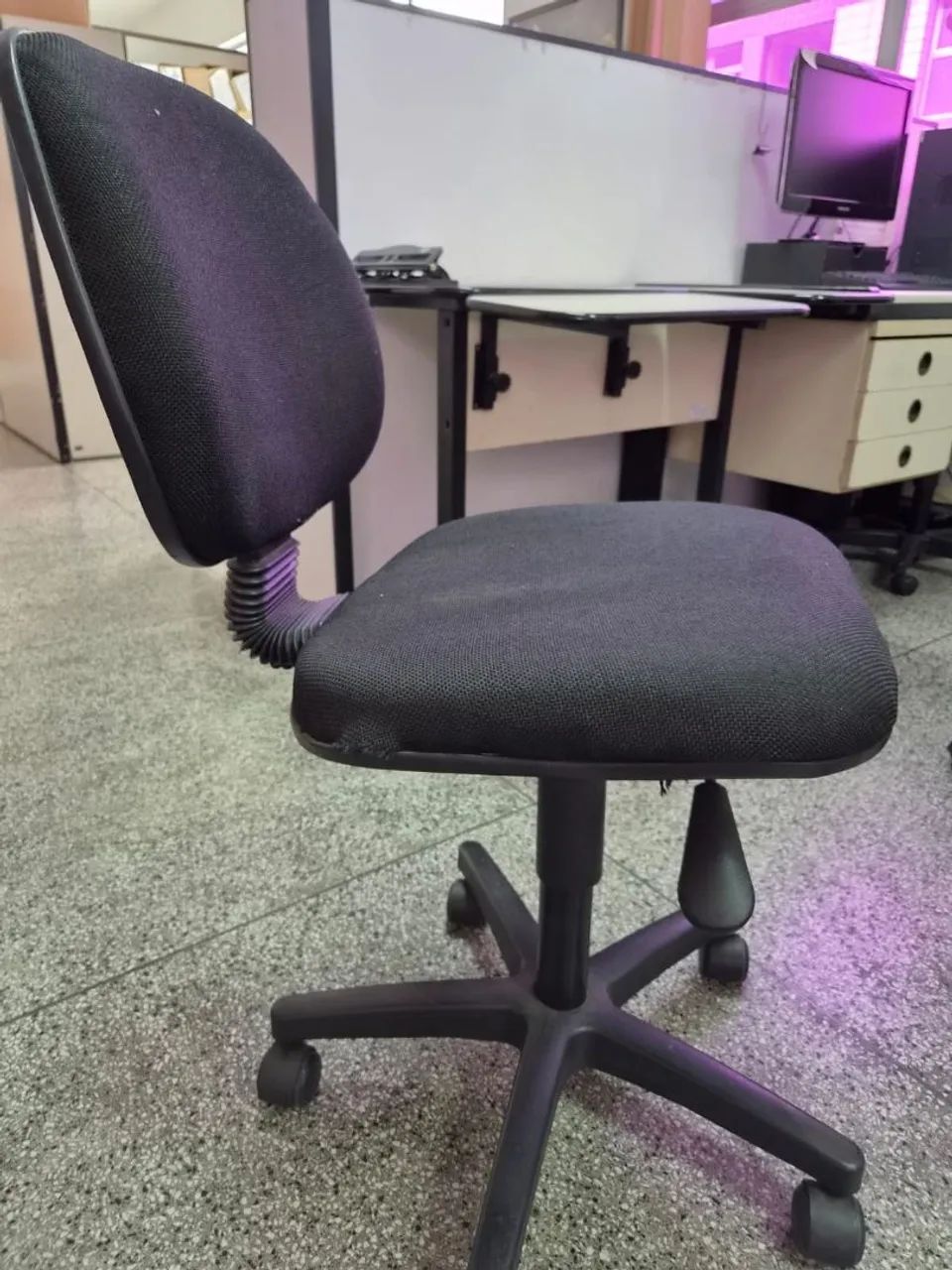 Cadeiras para escritório vários modelos 