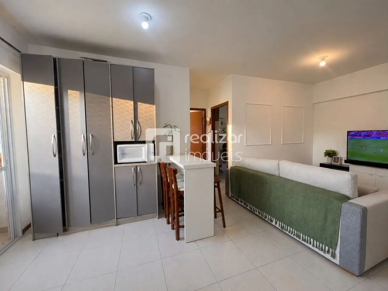 Apartamento mobiliado 02 Dormitórios em São José - Foto 4