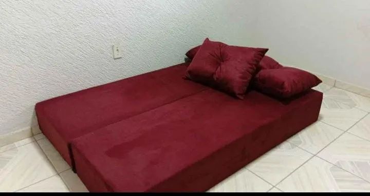 Sofá cama vermelho 