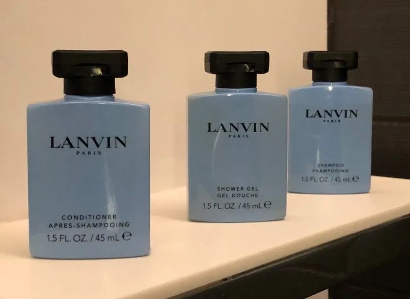 conjunto lanvin paris shampoo, condicionador e gel de banho