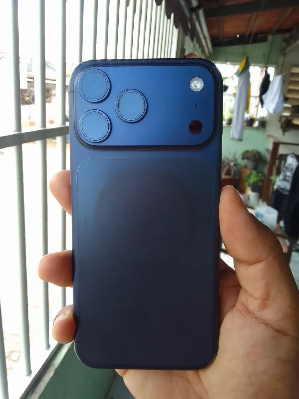 iPhone 17 Pro Max Azul-Profundo - Foto 2