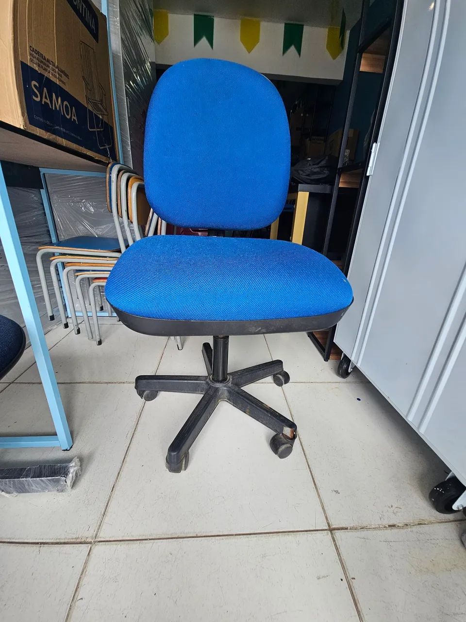 Cadeira diretor giratória 