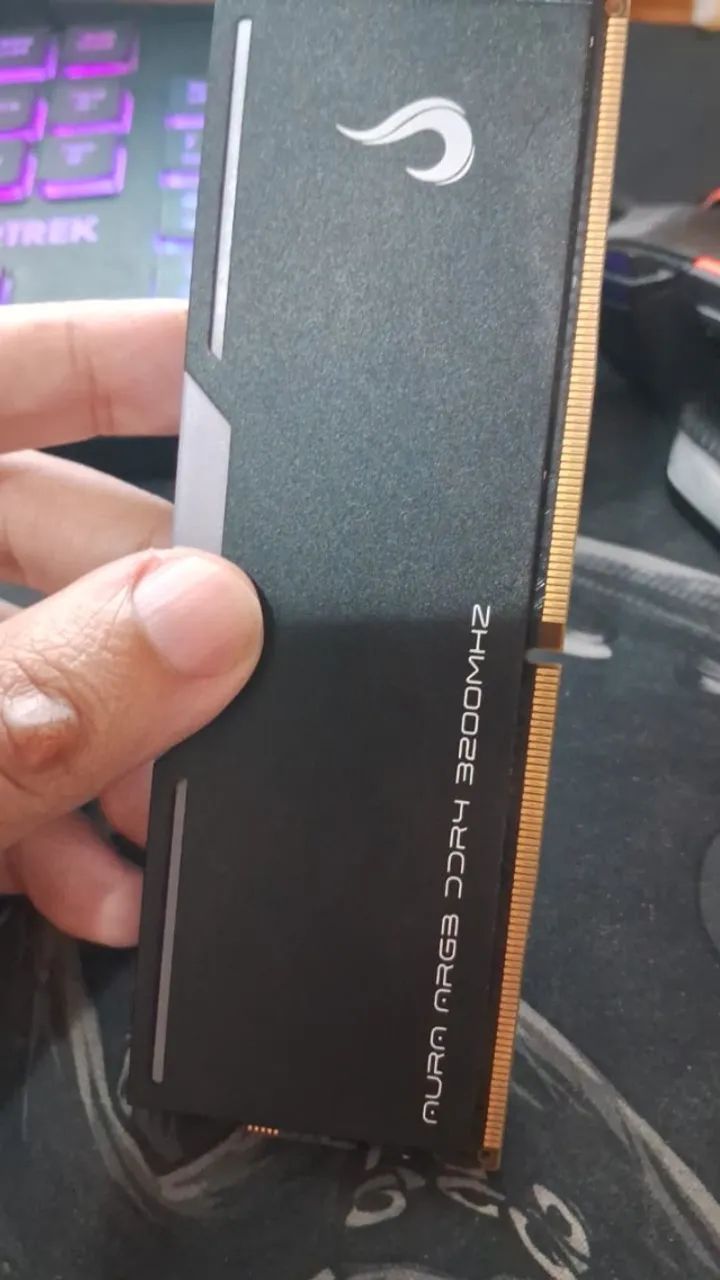 Memória RAM 16GB 3200MHz DDR4