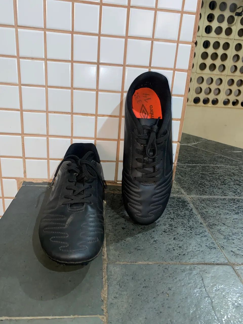 Chuteira Umbro Class