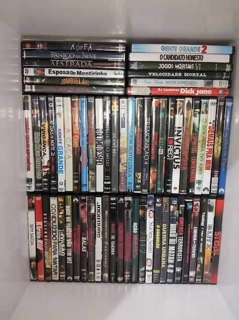 Kit com 120 DVDs 