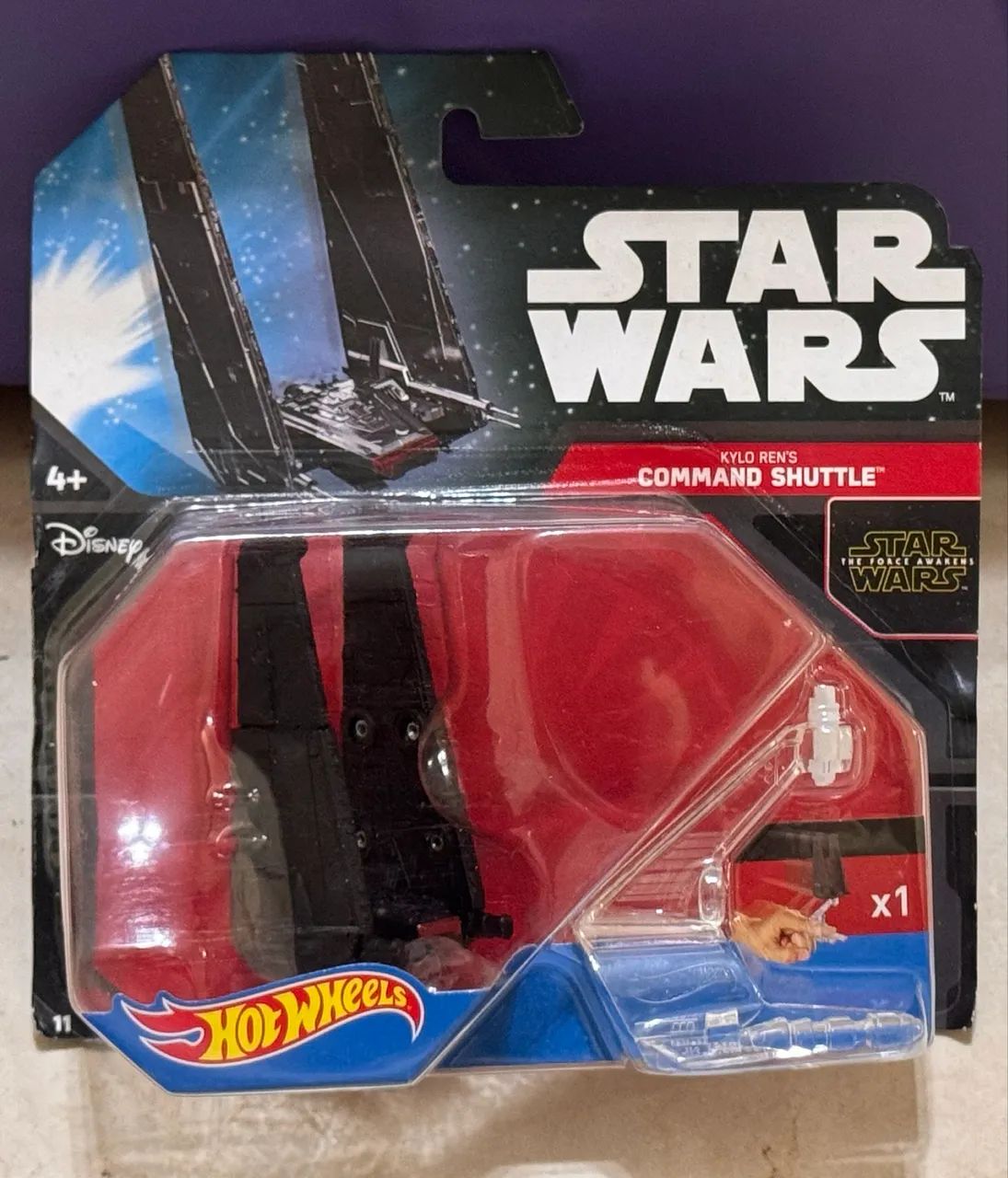 miniatura colecionável Hot Wheels - nave Command Shuttle de Kylo Ren - Star Wars
