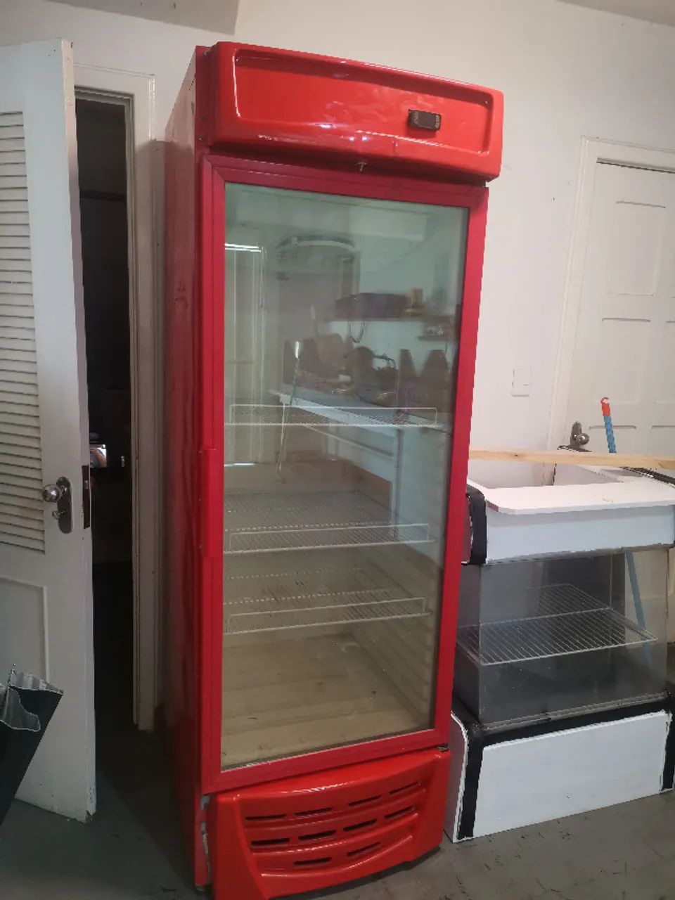 Freezer vertical expositor