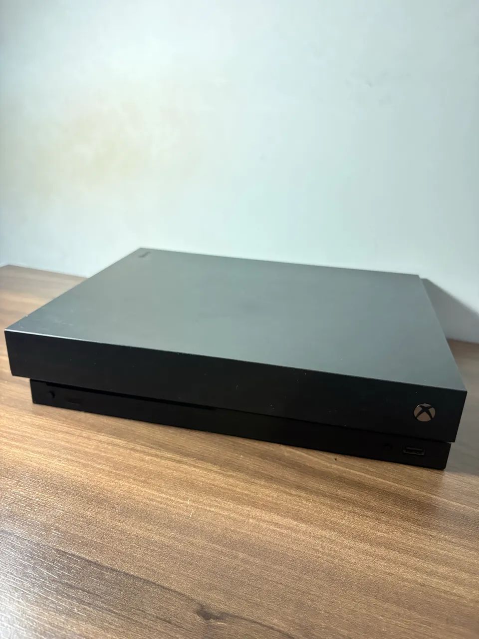 Xbox One X - 1TB em perfeito estado  - Foto 4