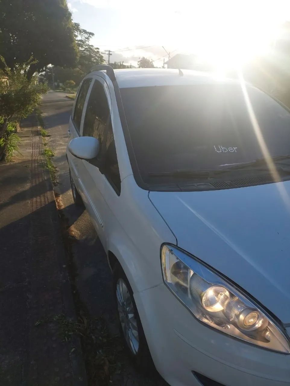 Fiat Idea Attractive 1.4 Fire Flex 8V 5P 2013 - Foto 2