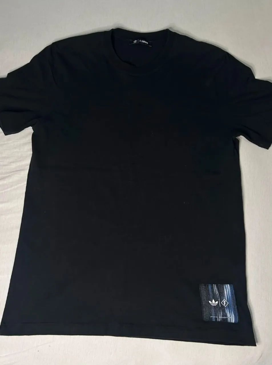 camiseta Adidas colab Forum
