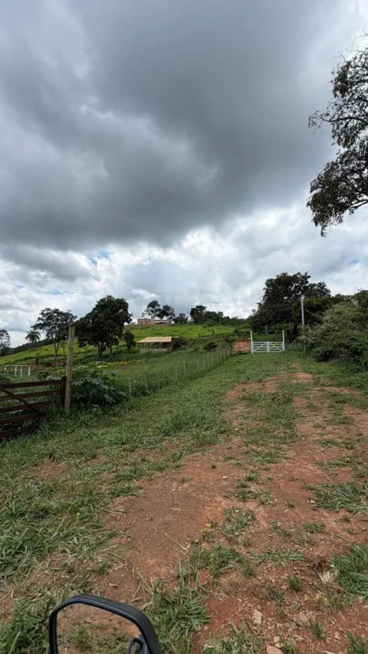 Terreno rural em azurita 