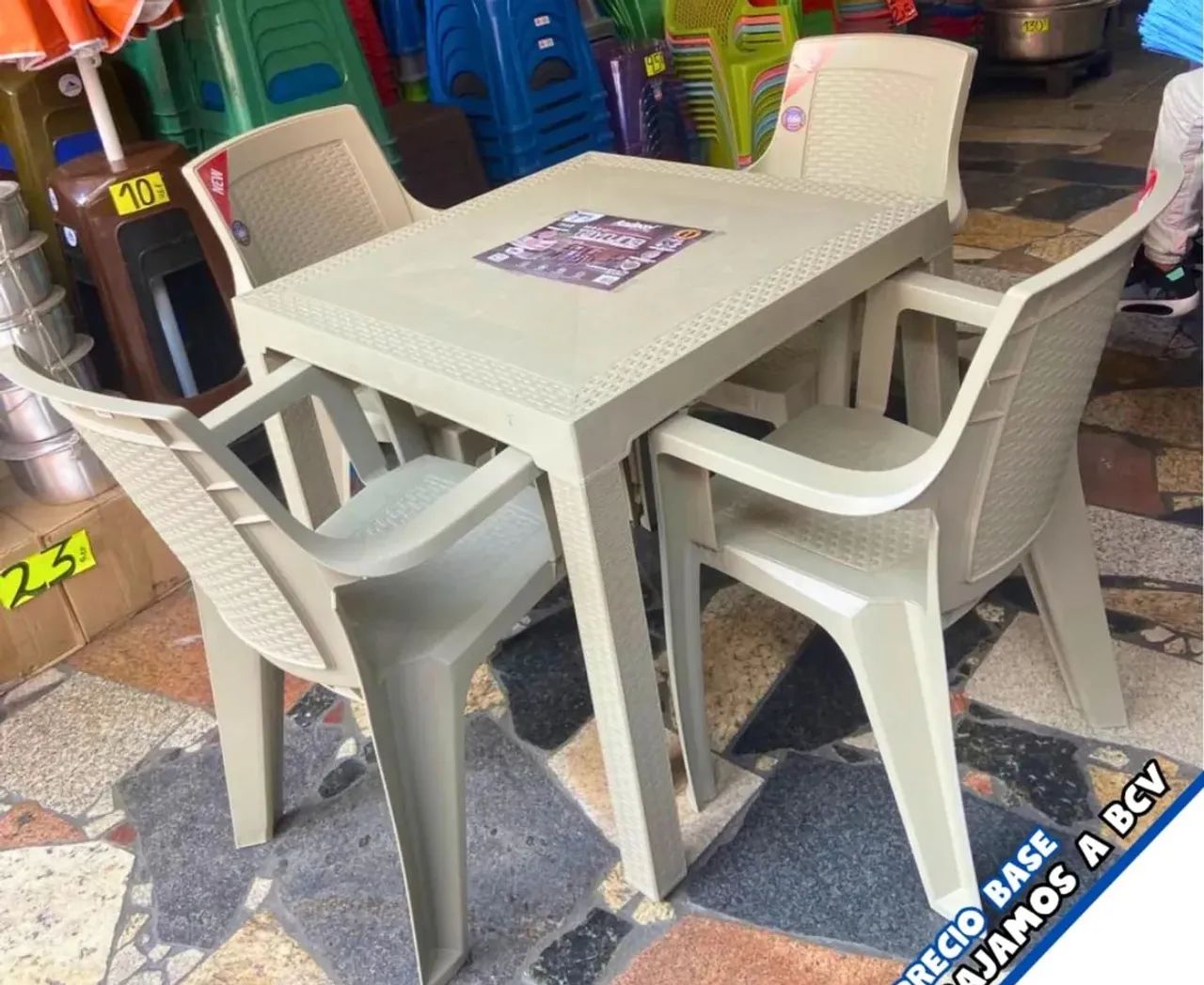 Mesa rattan 4 cadeiras 