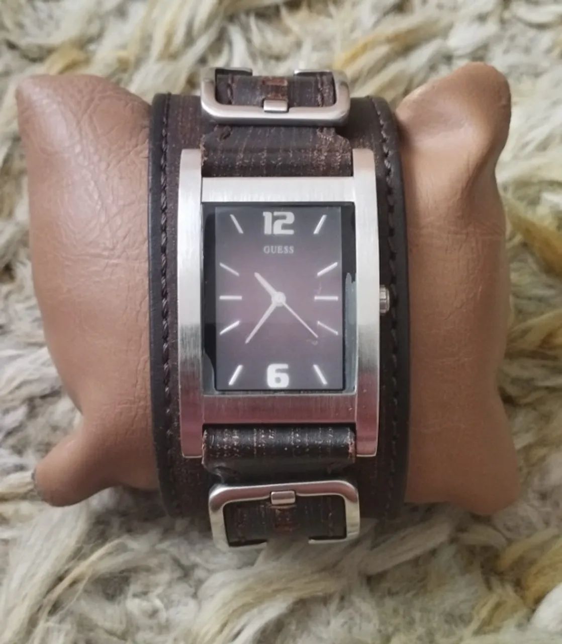 Relógio Feminino GUESS Marrom - Foto 5