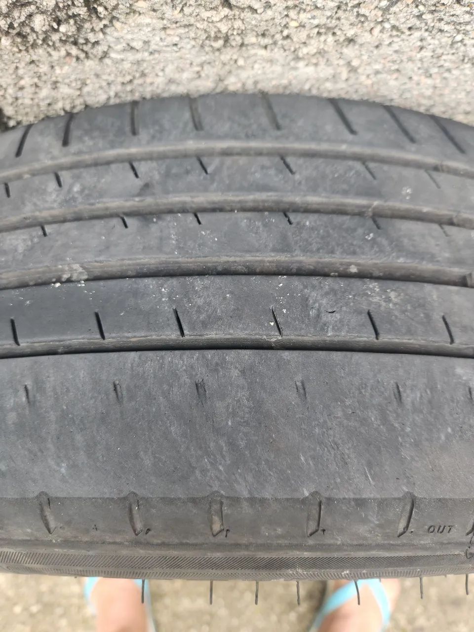Vendo 02 pneus meia vida  185/ 65R 88 H Auto green.  - Foto 5