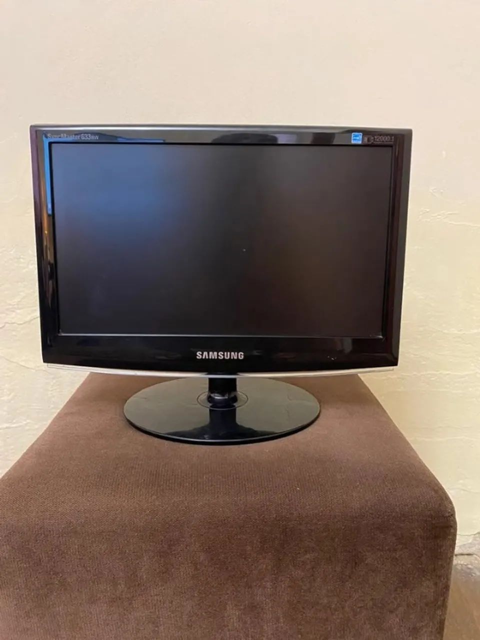Monitor Samsung 15 pol.