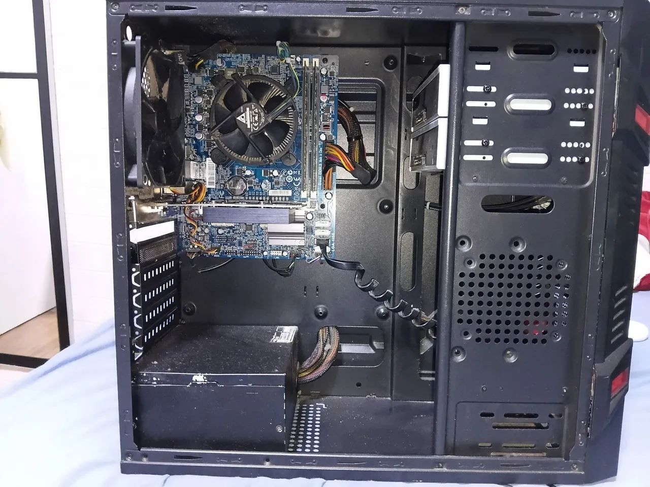 ? VENDO: PC Intel (Para Manutenção / Retirada de Peças) - Foto 4